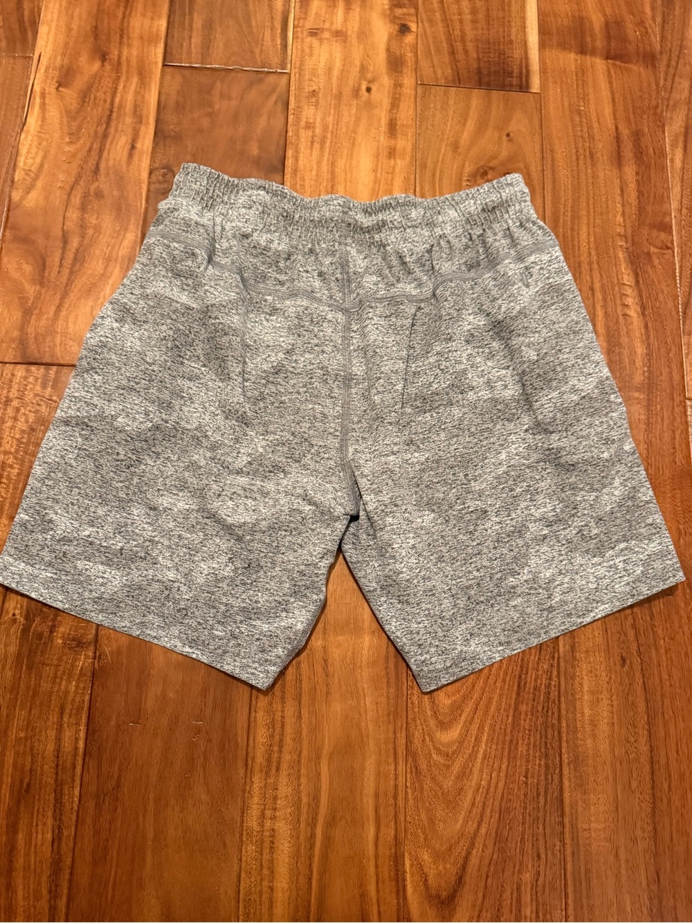NOBULL Light Heather Grey Camo Athletic Shorts sz M - Picture 6 of 10